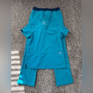 Figs Teal Scrub Set Size Small Top & Bottom